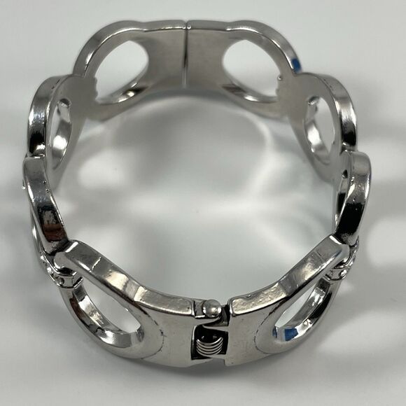 Silver Tone Metal White Glass Rhinestone Circle Clamper Hinged Bangle Bracelet - Picture 6 of 7
